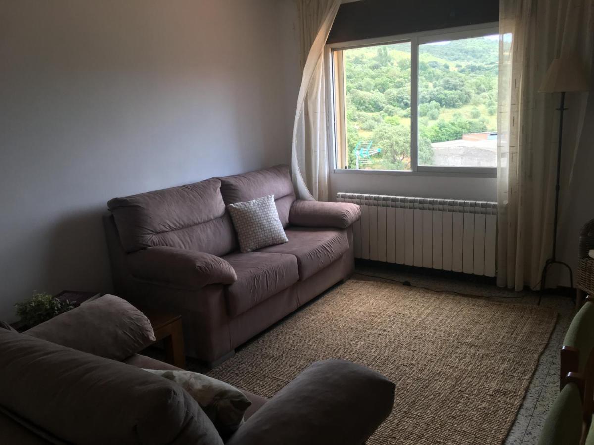 Apartaments La Pertusa 2O Corca  Exteriör bild