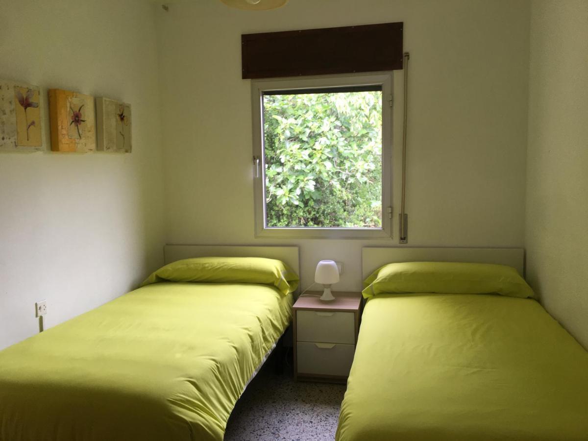 Apartaments La Pertusa 2O Corca  Exteriör bild