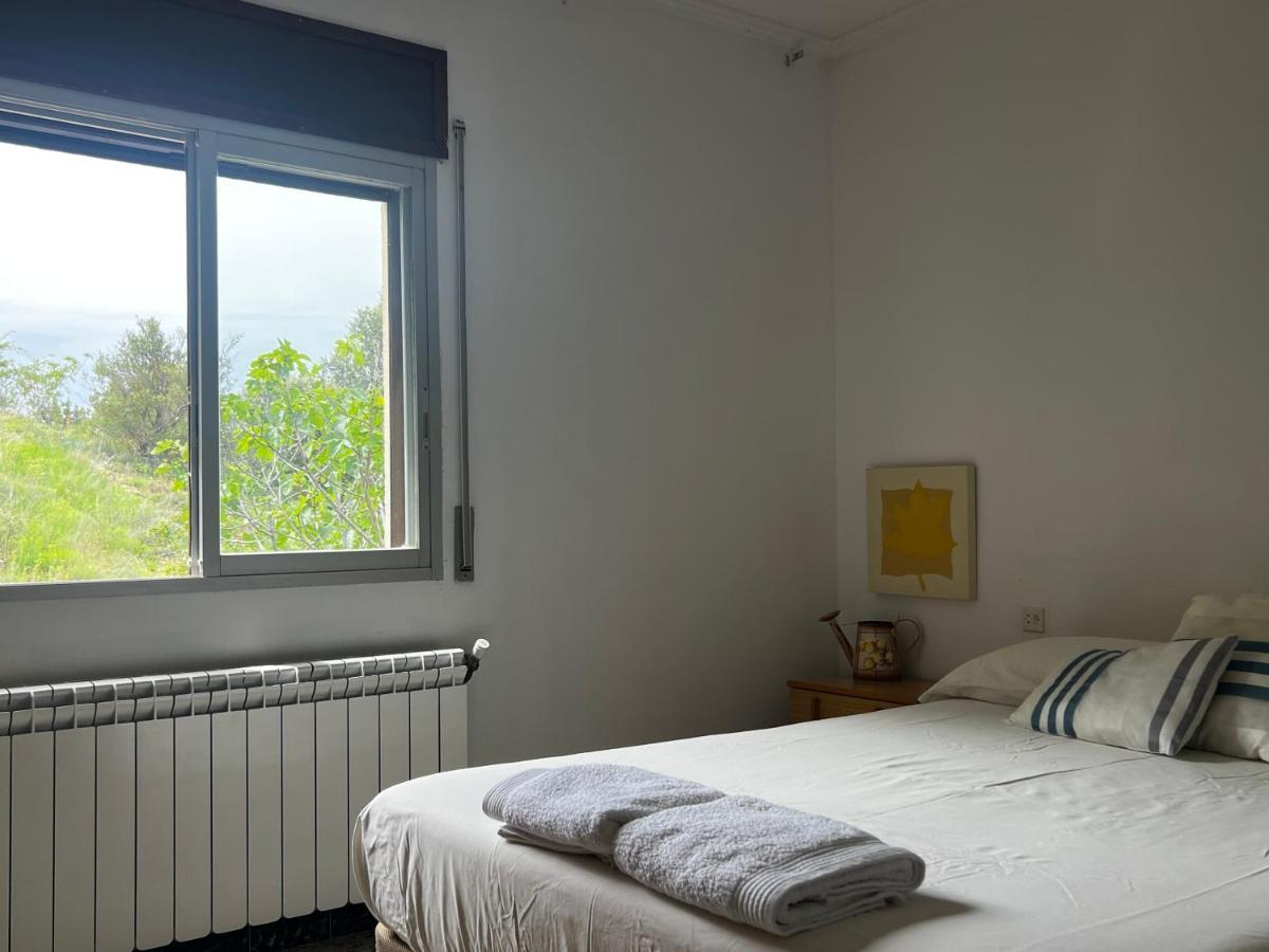 Apartaments La Pertusa 2O Corca  Exteriör bild