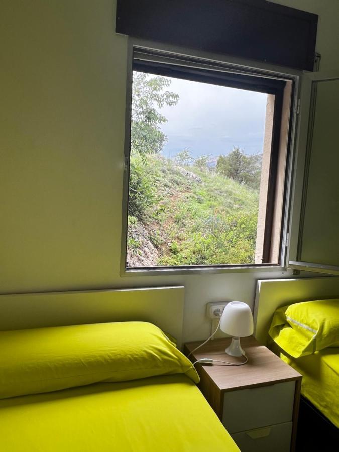 Apartaments La Pertusa 2O Corca  Exteriör bild